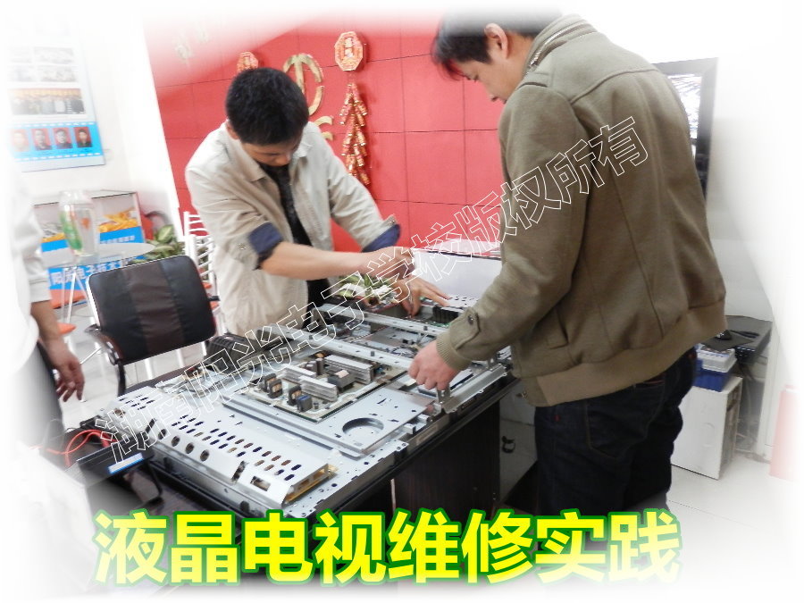 ����ꖹ���ӌWУ�DƬ