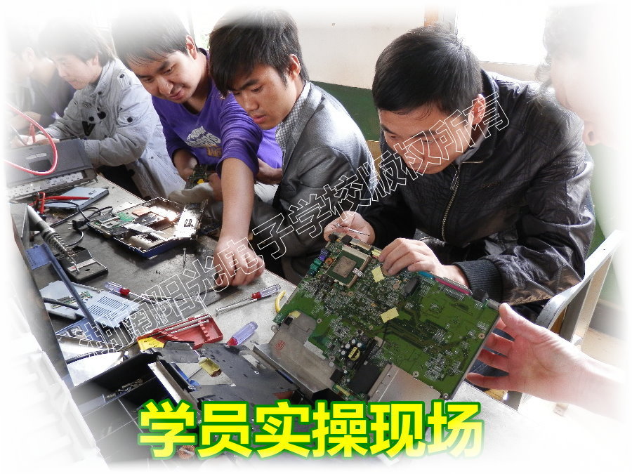 ����ꖹ���ӌWУ�DƬ