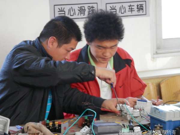電工焊工培訓(xùn)學(xué)校 電工焊工培訓(xùn)學(xué)校